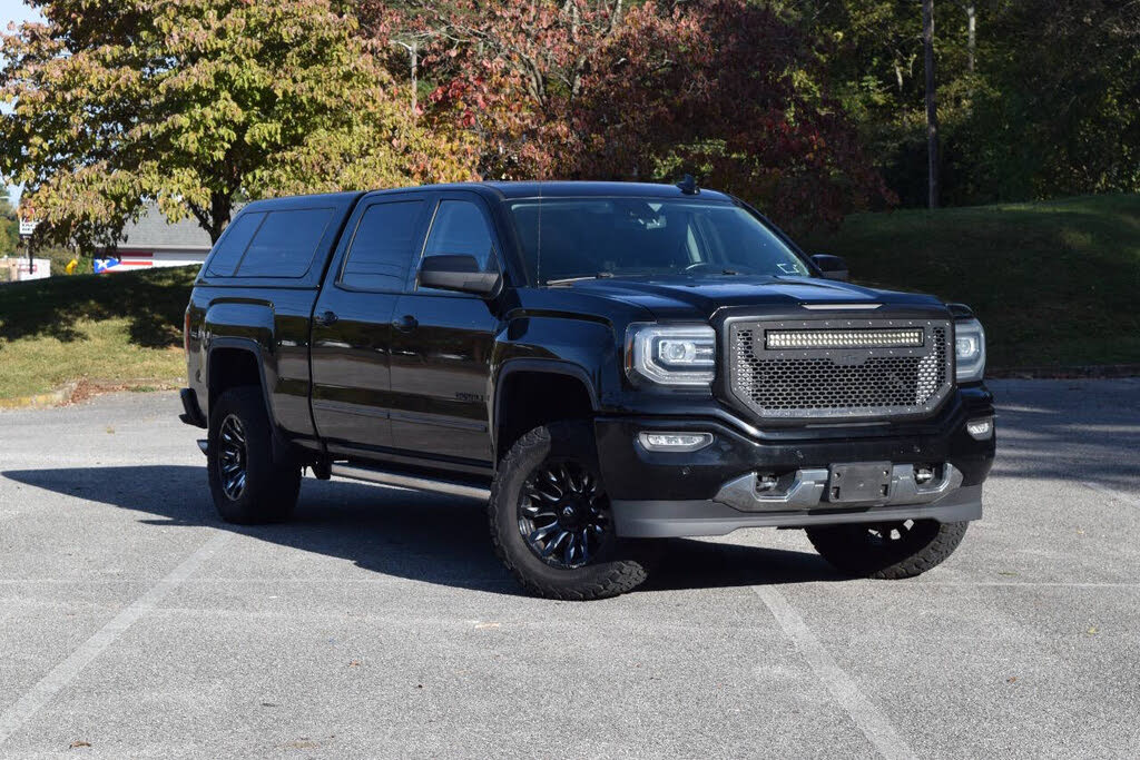 2016 GMC Sierra 1500 Denali Crew Cab 4WD