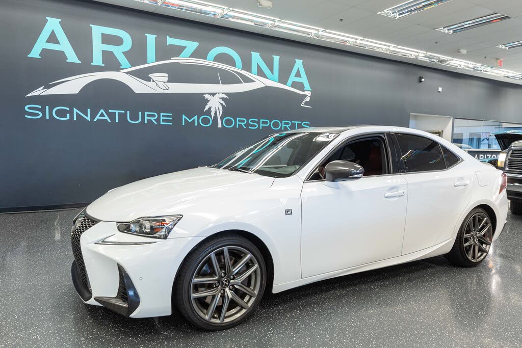 2018 Lexus IS 300 RWD