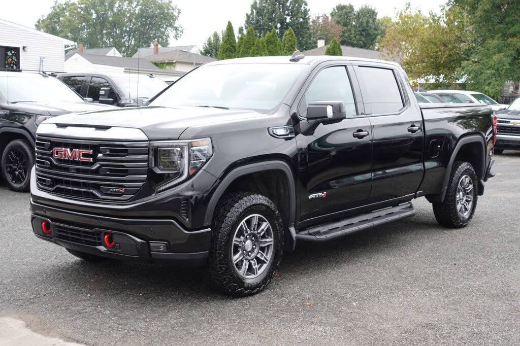2024 GMC Sierra 1500 AT4 Crew Cab 4WD