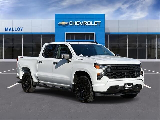 2025 Chevrolet Silverado 1500 Custom Crew Cab 4WD
