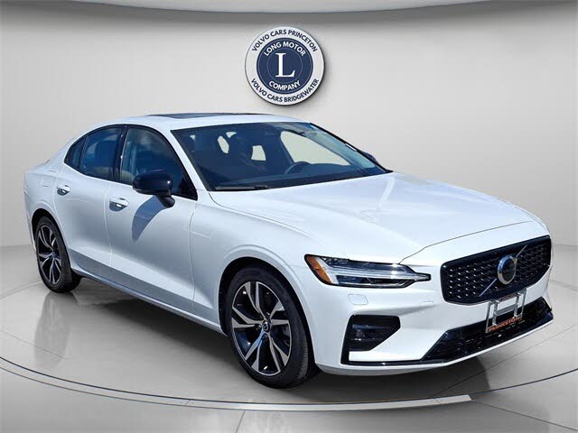 2025 Volvo S60 B5 Core FWD
