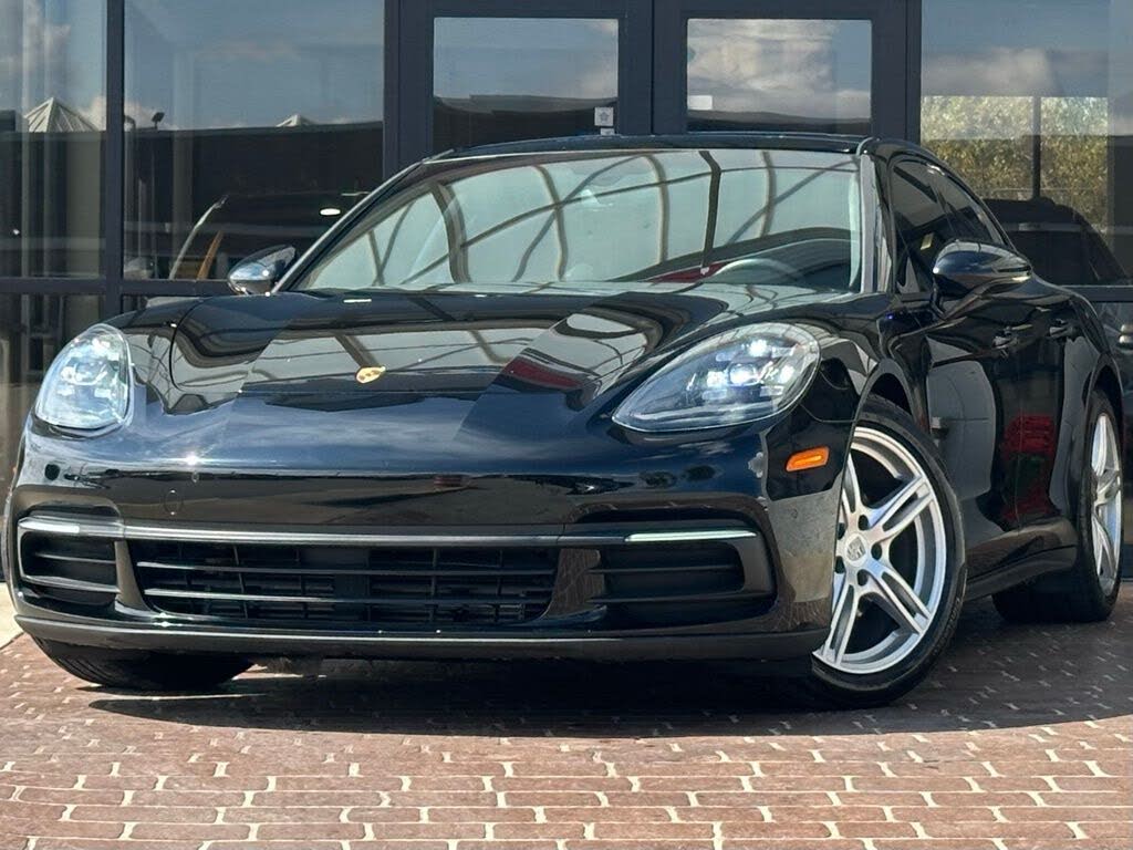 2019 Porsche Panamera 4 AWD