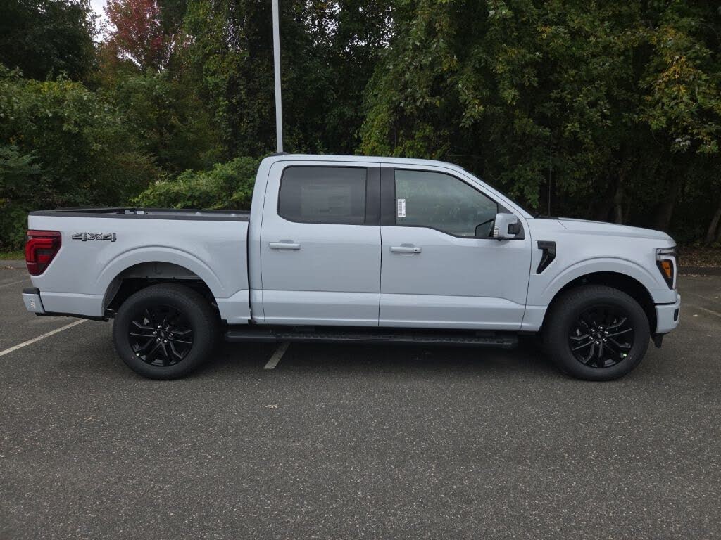 2025 Ford F-150 Lariat SuperCrew 4WD