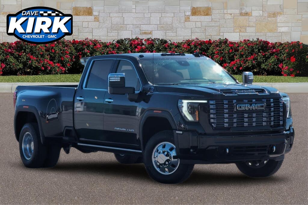 2026 GMC Sierra 3500HD Denali Ultimate Crew Cab 4WD
