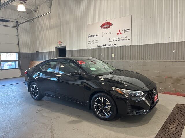 2025 Nissan Sentra SV FWD