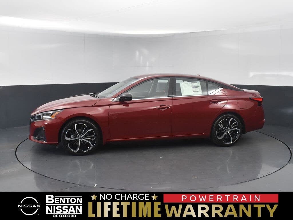 2025 Nissan Altima 2.5 SR FWD