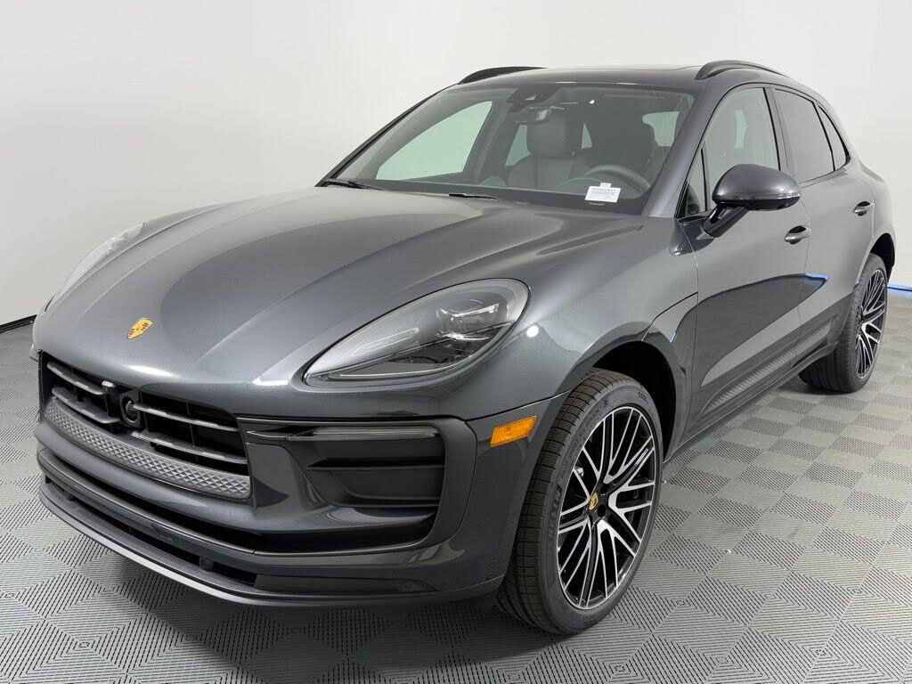 2026 Porsche Macan AWD