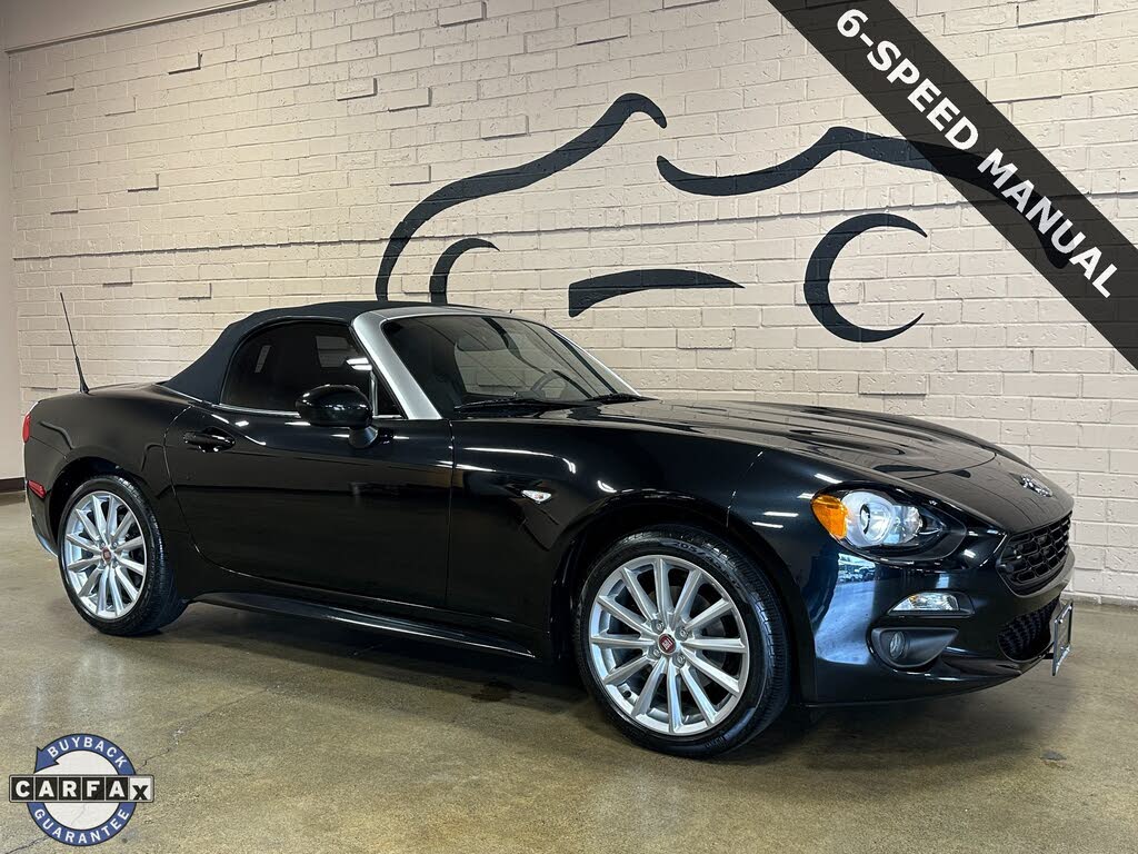 2017 FIAT 124 Spider Lusso RWD
