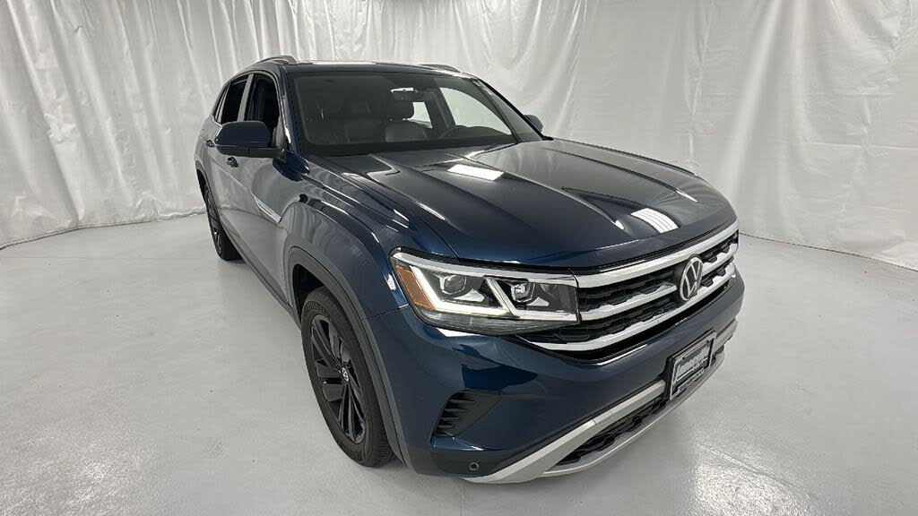 2022 Volkswagen Atlas Cross Sport SE 4Motion with Technology