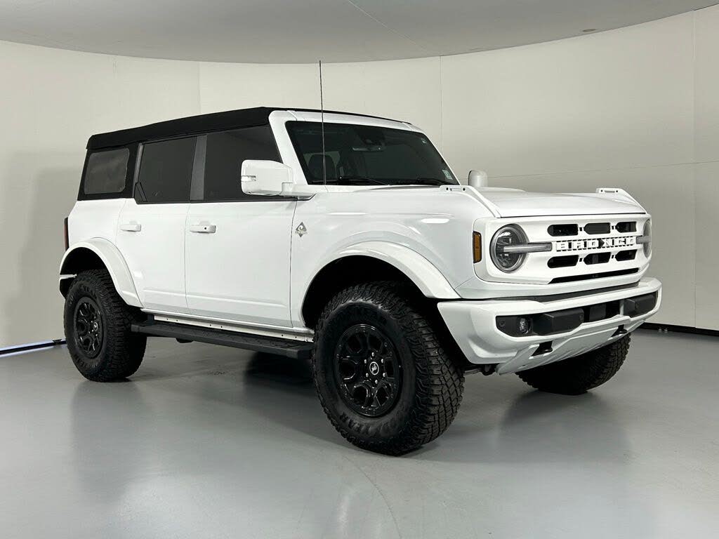 2024 Ford Bronco Outer Banks 4-Door 4WD