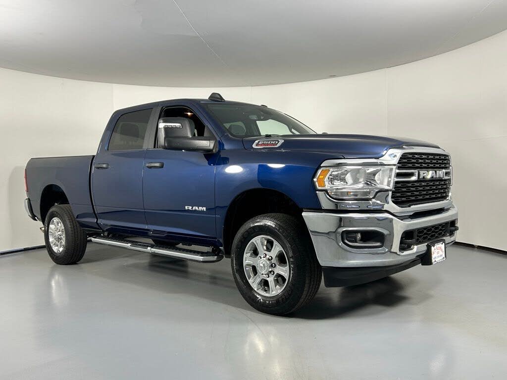 2024 RAM 2500 Big Horn Crew Cab 4WD