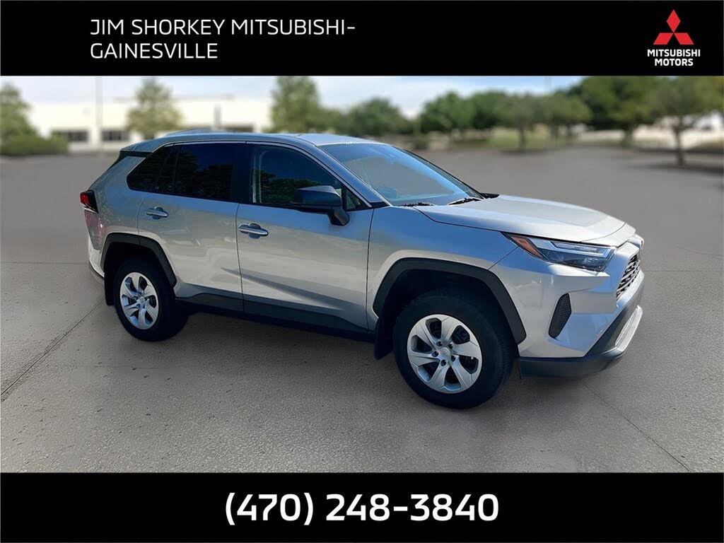 2024 Toyota RAV4 LE FWD