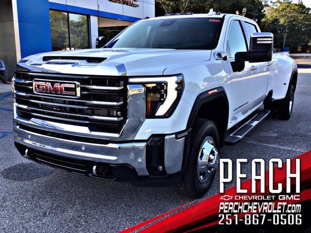 2026 GMC Sierra 3500HD SLT Crew Cab 4WD