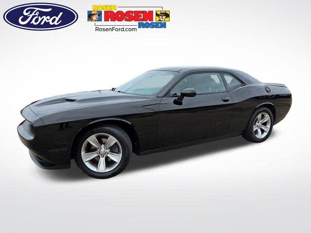 2019 Dodge Challenger SXT RWD