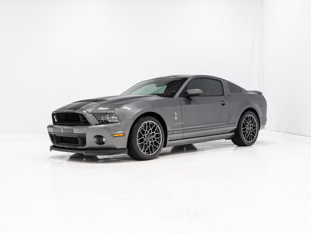 Ford Mustang Shelby GT500 Coupe RWD 2013