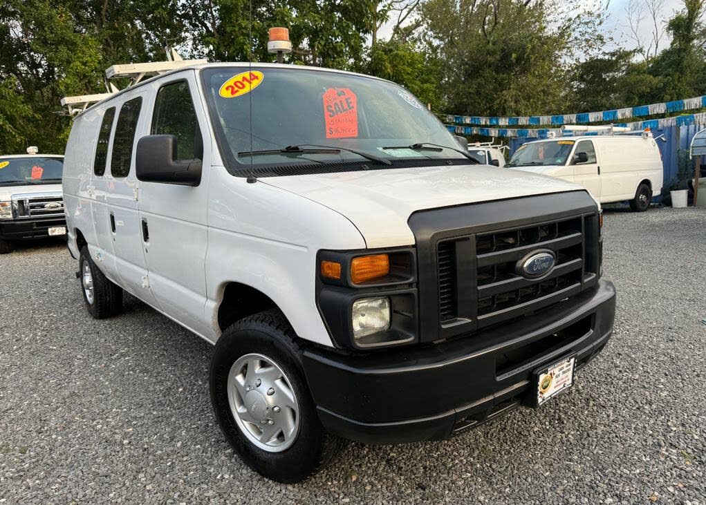 2014 Ford E-Series E-350 Super Duty Cargo Van