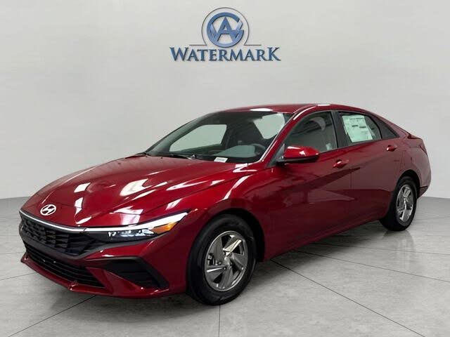 2025 Hyundai Elantra SE FWD