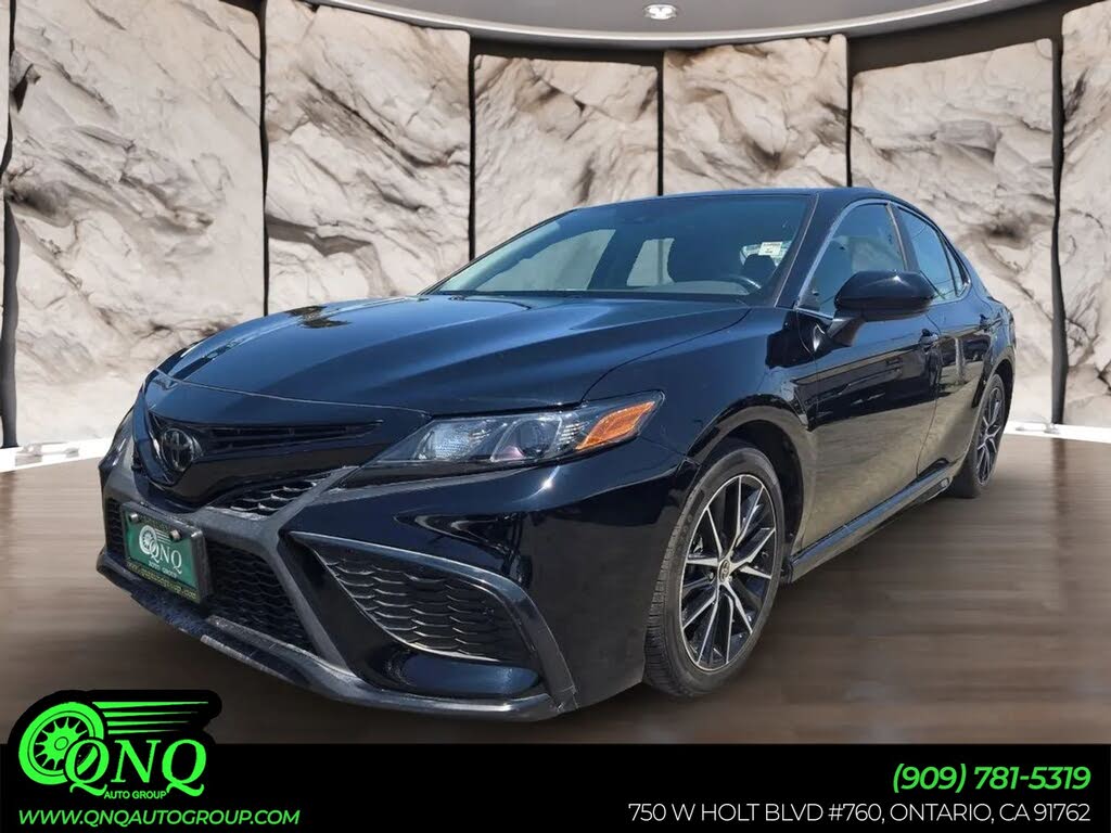 2021 Toyota Camry SE FWD