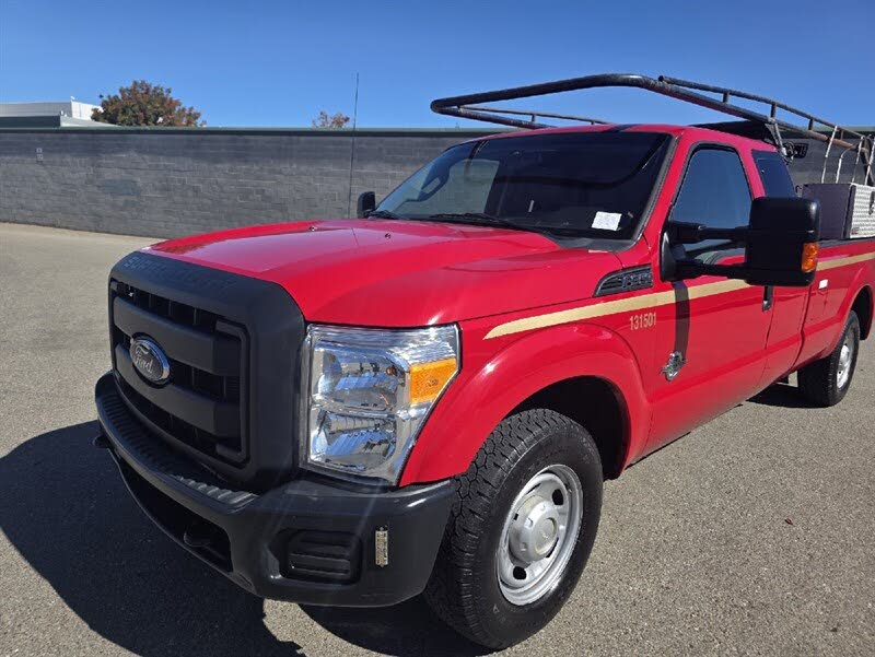 2013 Ford F-350 Super Duty XLT SuperCab LB