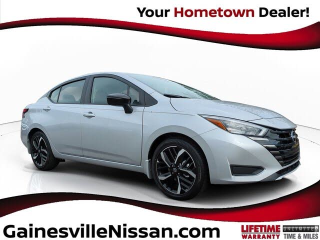 2025 Nissan Versa SR FWD