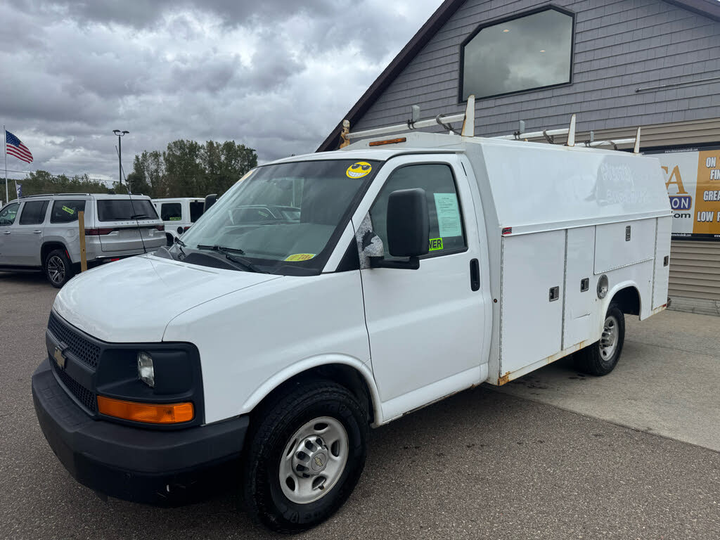 2012 Chevrolet Express Chassis 3500 139 Cutaway with 1WT RWD