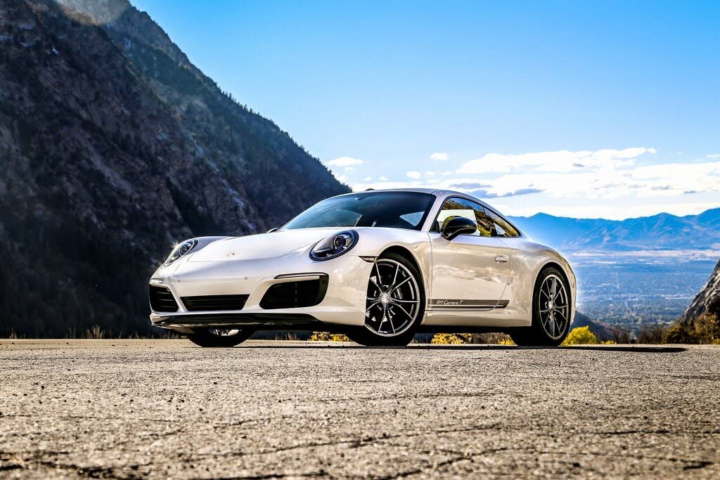 2018 Porsche 911 Carrera T Coupe RWD