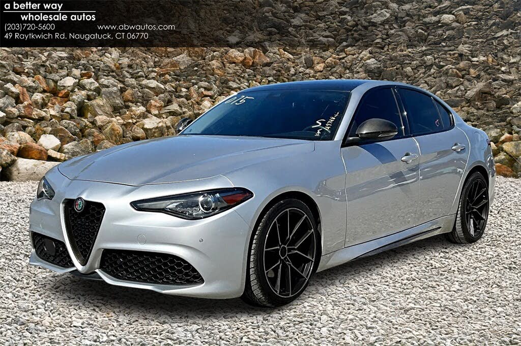 2019 Alfa Romeo Giulia Ti Sport Carbon RWD