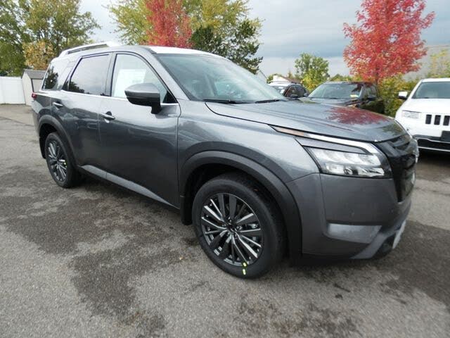 2025 Nissan Pathfinder SL 4WD