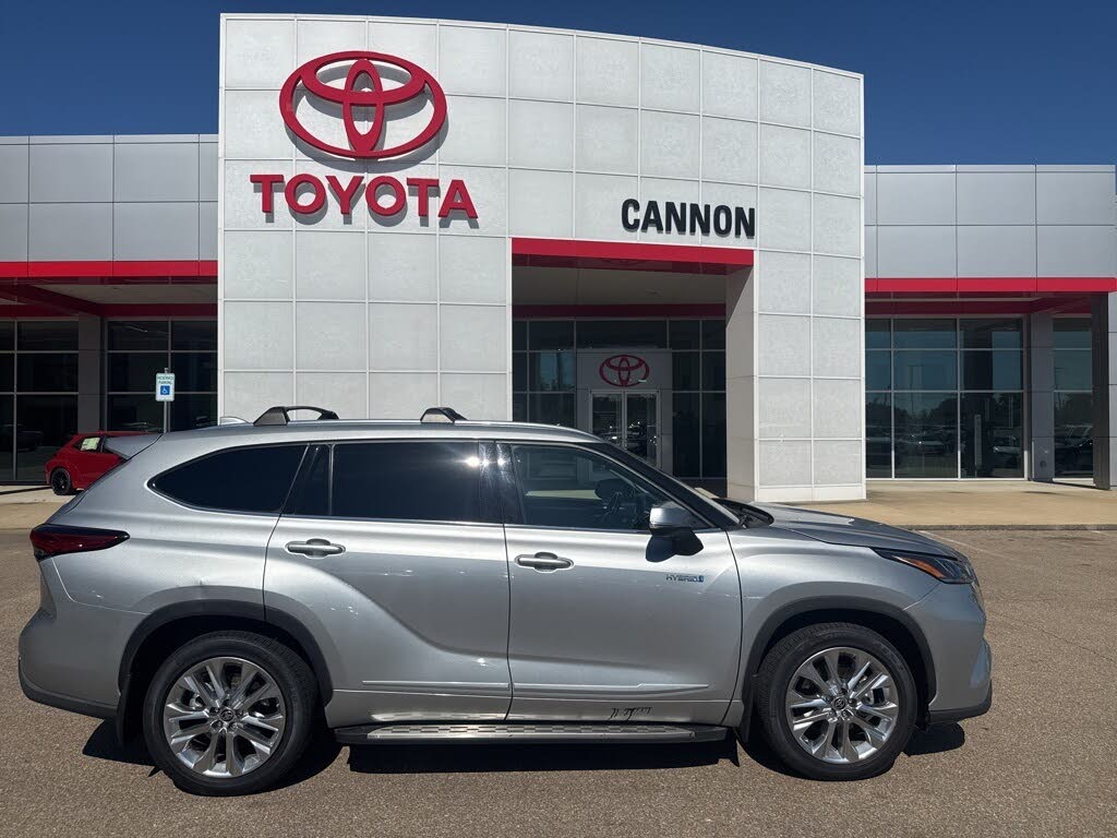 2021 Toyota Highlander Hybrid Limited FWD