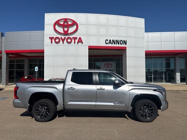 2025 Toyota Tundra Platinum CrewMax Cab 4WD