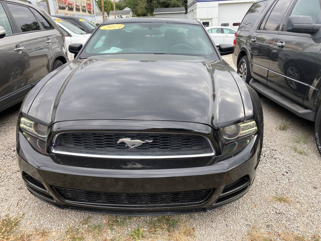 2014 Ford Mustang V6 Coupe RWD
