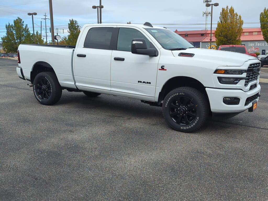 2026 RAM 2500 Big Horn Crew Cab 4WD