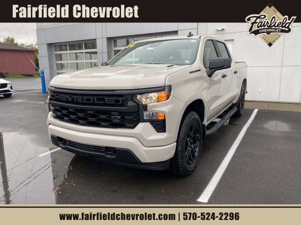 2026 Chevrolet Silverado 1500 Custom Crew Cab 4WD