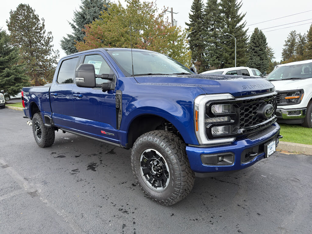 2026 Ford F-350 Super Duty Lariat Crew Cab 4WD