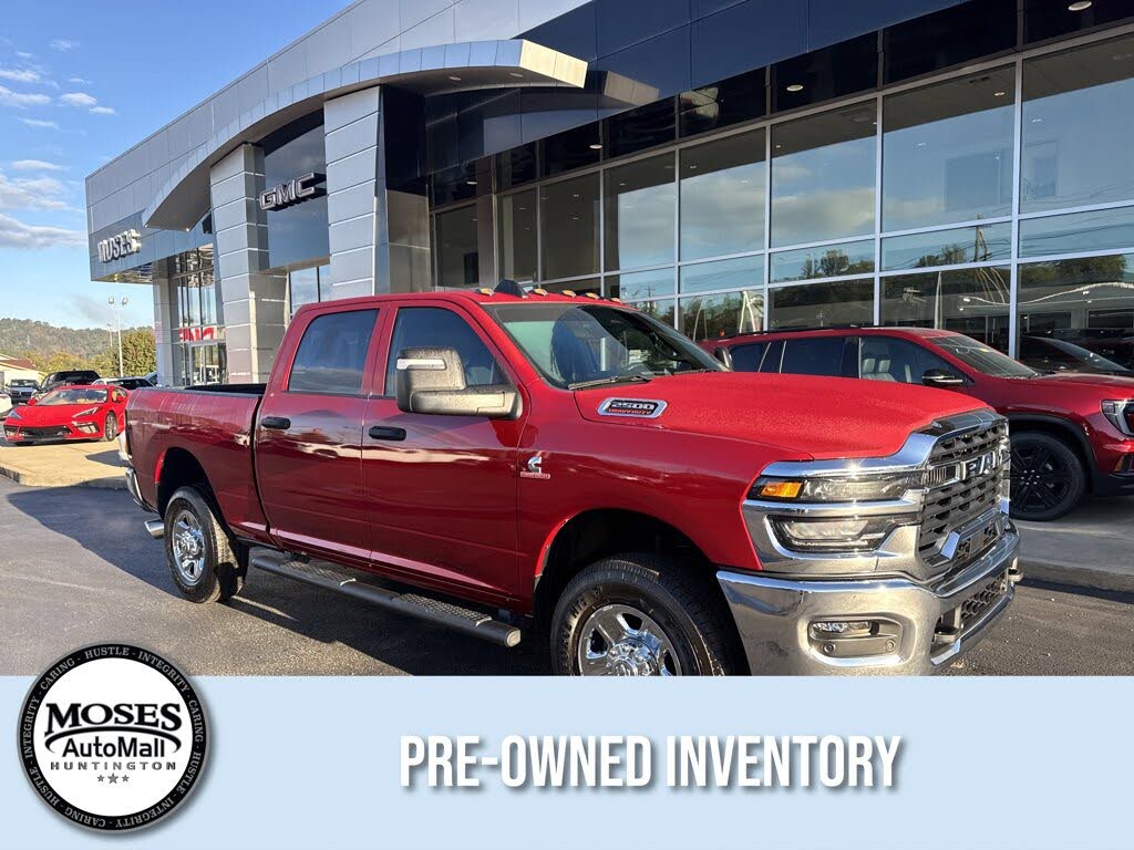 2025 RAM 2500 Tradesman Crew Cab 4WD
