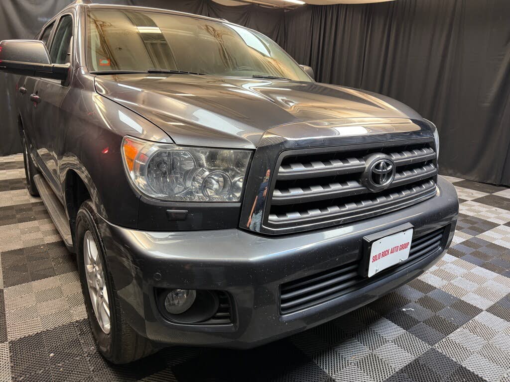 2016 Toyota Sequoia SR5 4WD