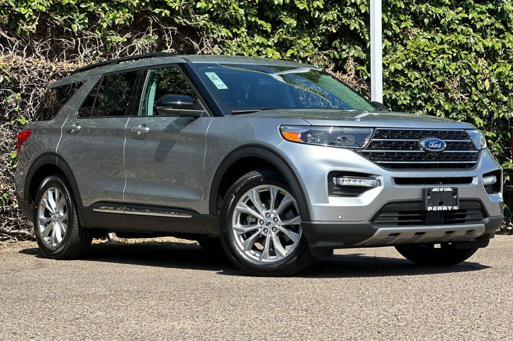 2024 Ford Explorer XLT RWD