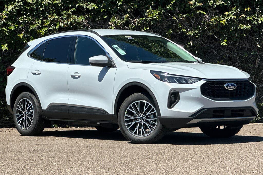2025 Ford Escape Hybrid Plug-in FWD