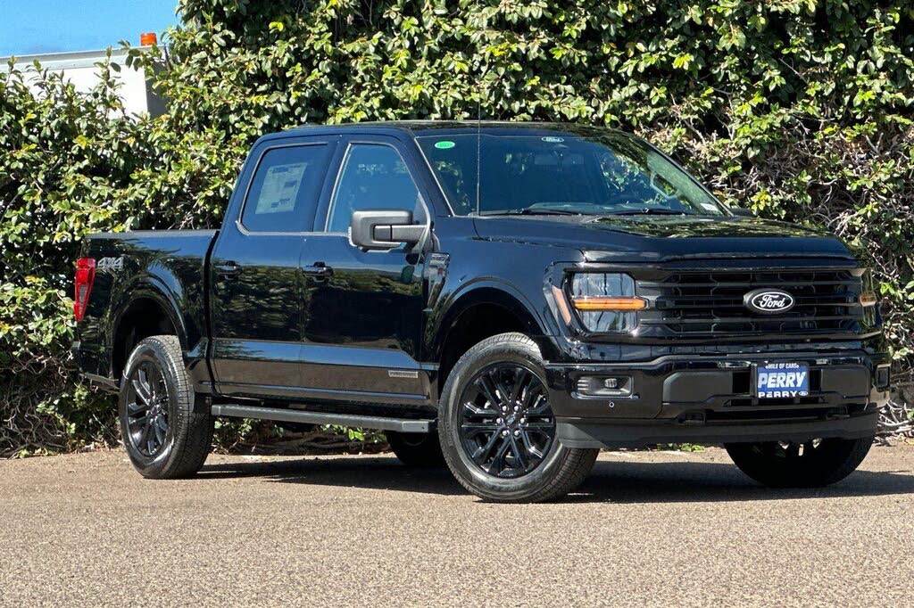2025 Ford F-150 XLT SuperCrew 4WD