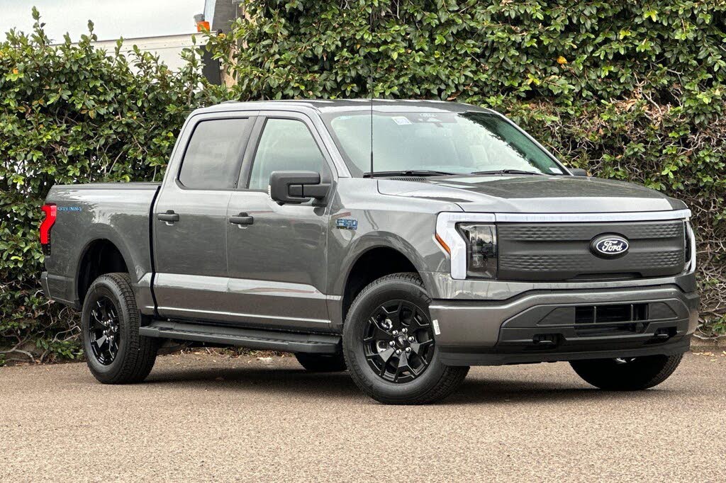2025 Ford F-150 Lightning XLT SuperCrew AWD