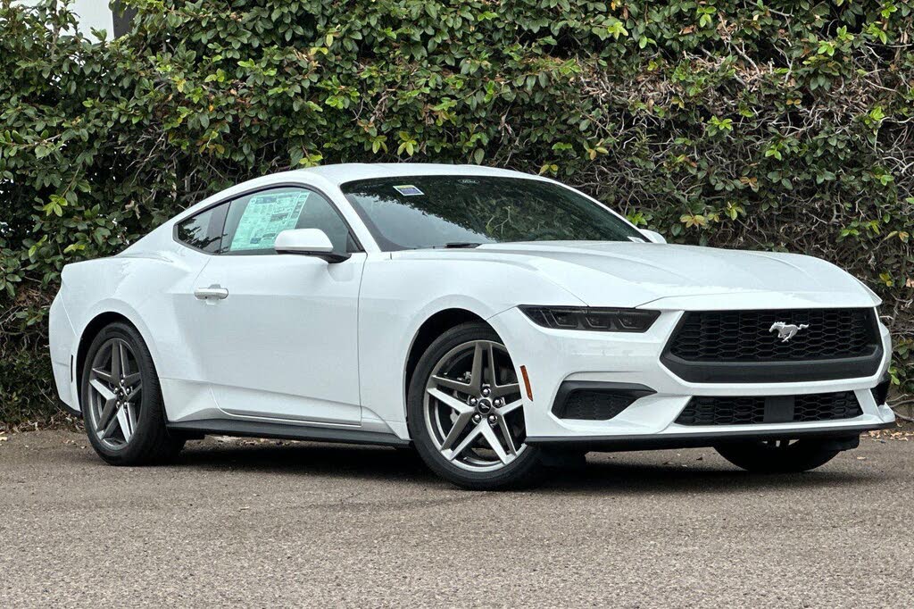 2025 Ford Mustang EcoBoost Fastback RWD