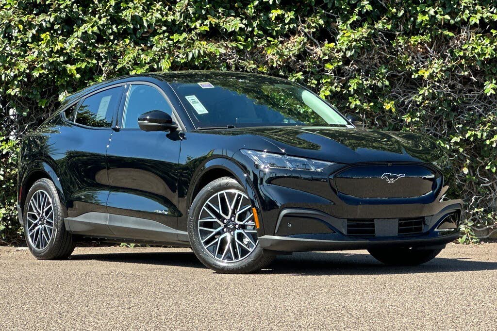 2025 Ford Mustang Mach-E Premium RWD
