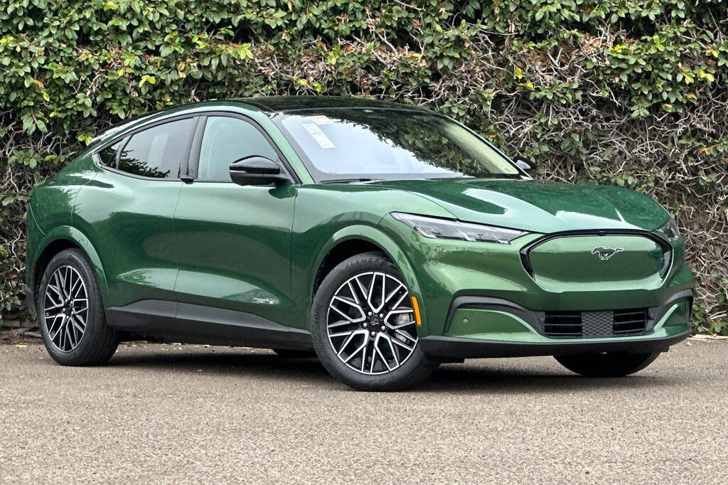 2025 Ford Mustang Mach-E Premium RWD