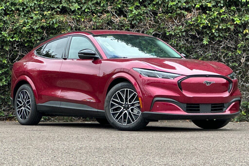 2025 Ford Mustang Mach-E Premium RWD