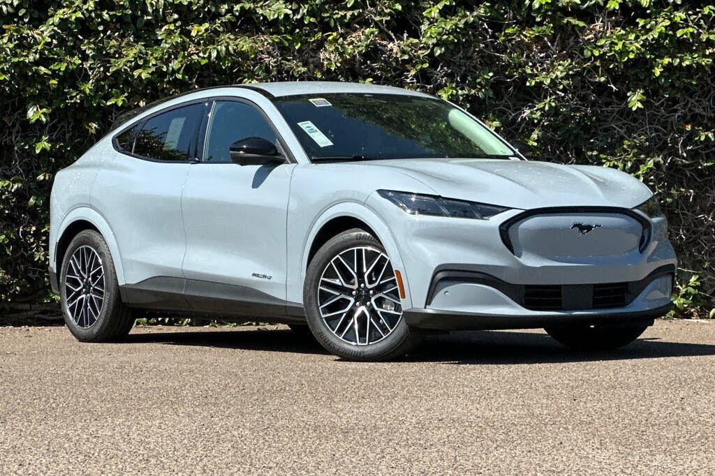 2025 Ford Mustang Mach-E Premium RWD