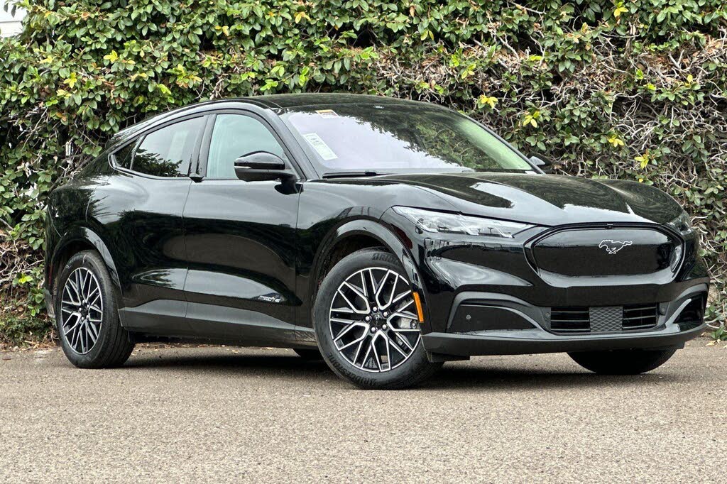 2025 Ford Mustang Mach-E Premium RWD