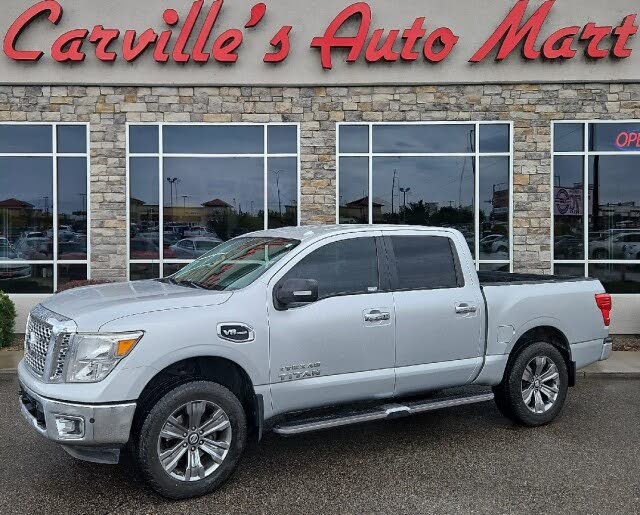 2017 Nissan Titan SV Crew Cab 4WD