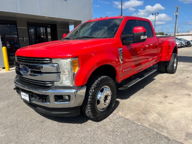 2017 Ford F-350 Super Duty Lariat Crew Cab LB DRW 4WD