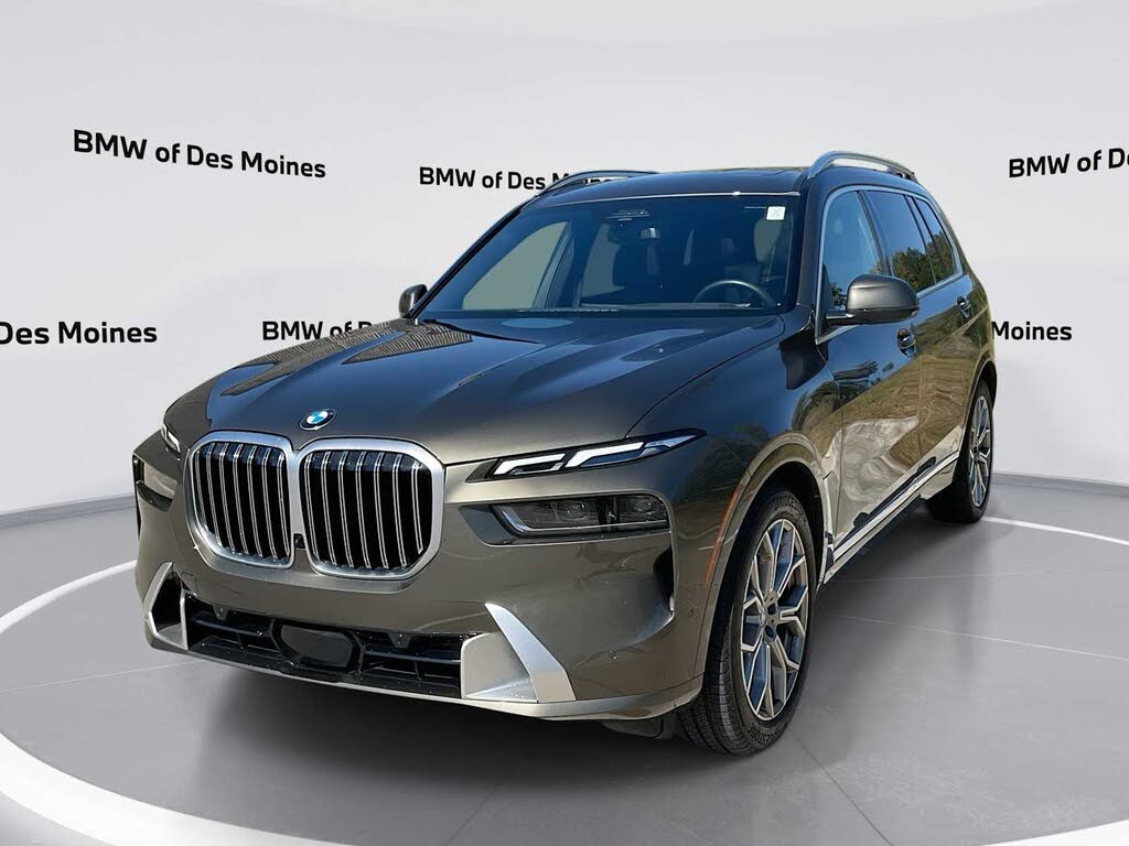 2025 BMW X7 xDrive40i AWD
