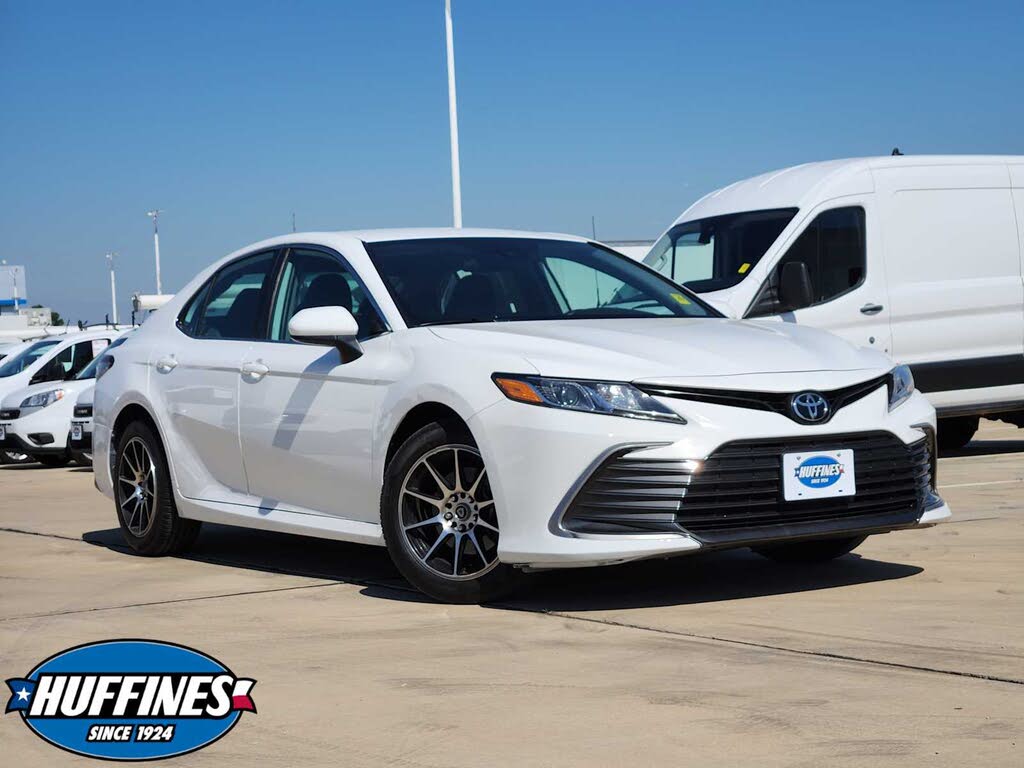 2023 Toyota Camry LE FWD